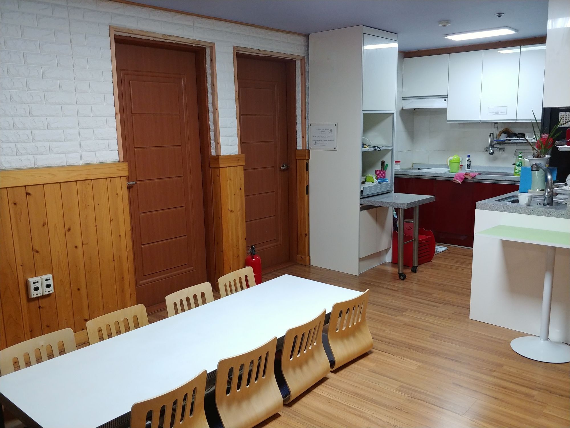 Four Season Guest House Busan Exterior foto